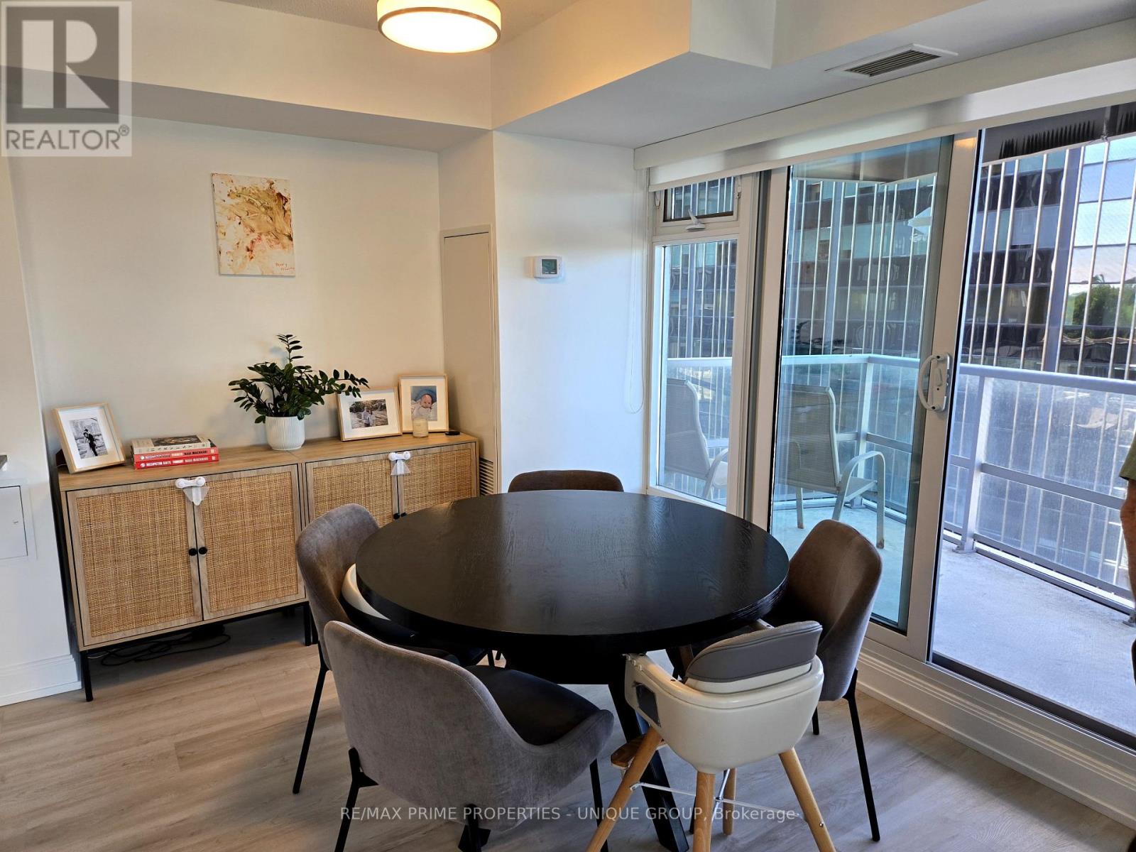 1008 - 2181 Yonge Street, Toronto, Ontario  M4S 3H7 - Photo 2 - C12431815