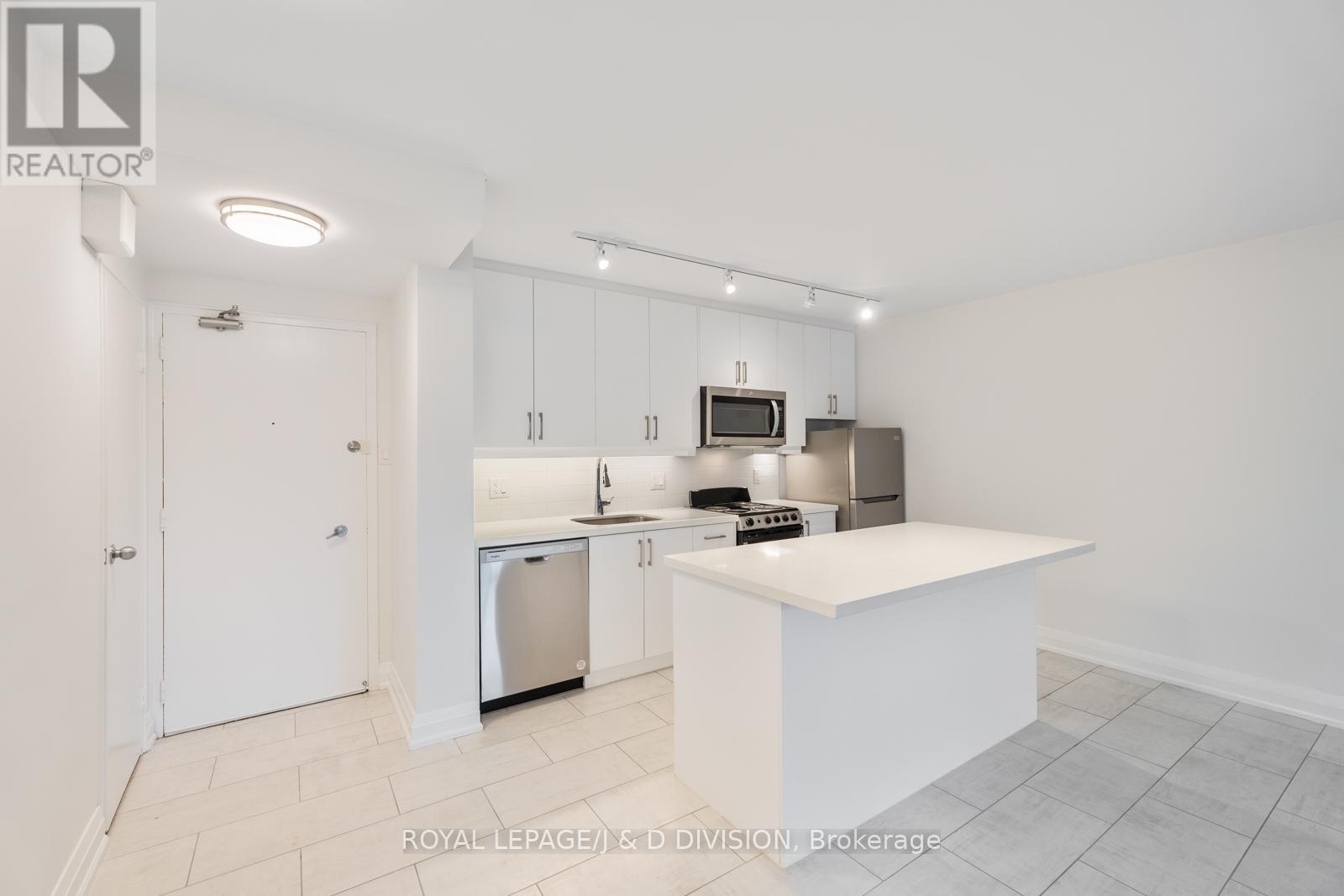 26 - 494 Avenue Road, Toronto, Ontario  M4V 2J5 - Photo 5 - C12431844