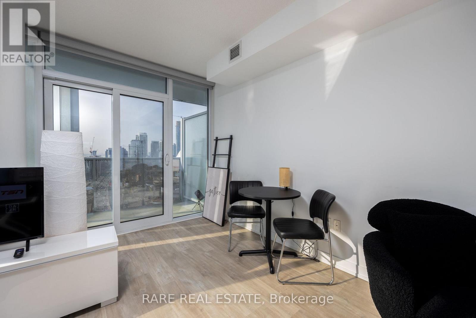 2510 - 10 York Street, Toronto, Ontario  M5J 0E1 - Photo 11 - C12431885