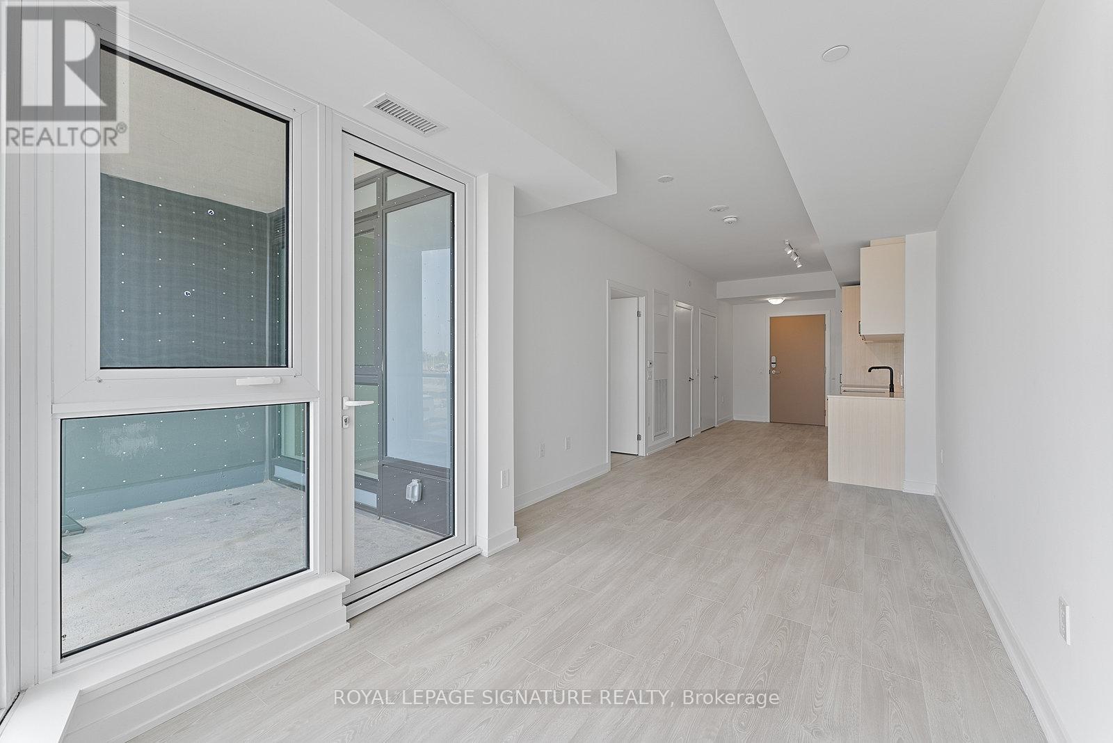 321 - 1 Kyle Lowry Road, Toronto, Ontario  M3C 0S6 - Photo 11 - C12431904