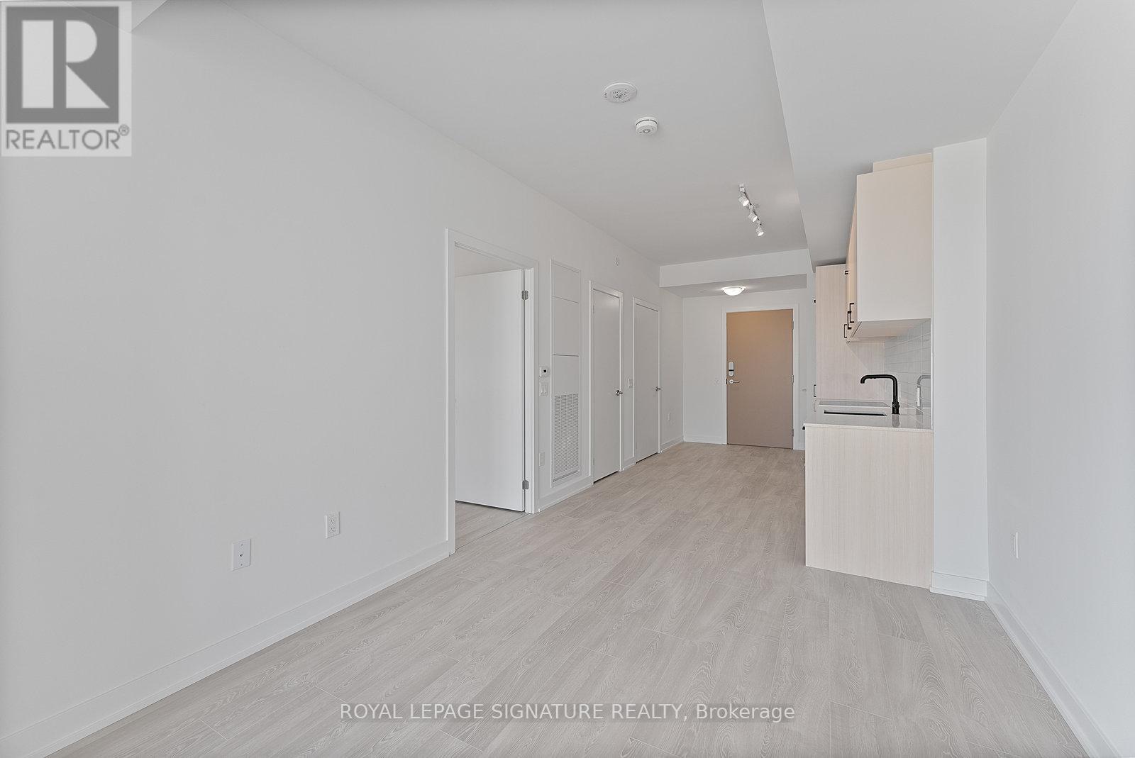 321 - 1 Kyle Lowry Road, Toronto, Ontario  M3C 0S6 - Photo 13 - C12431904