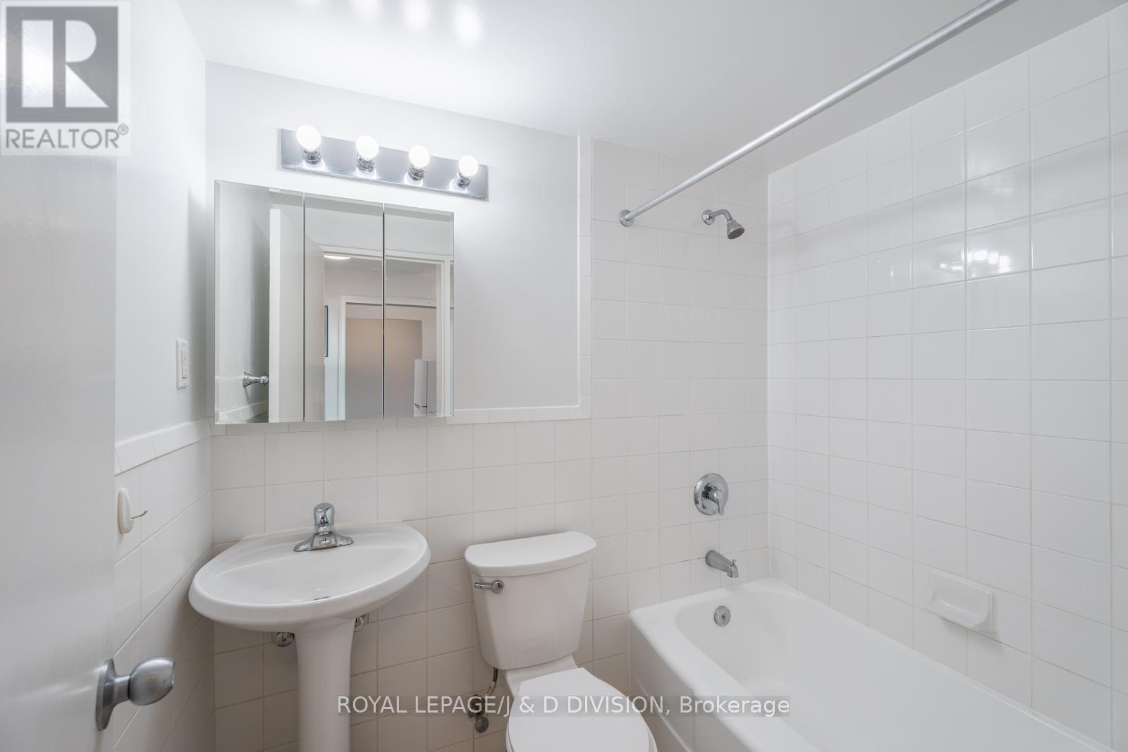 125 - 494 Avenue Road, Toronto, Ontario  M4V 2J5 - Photo 16 - C12431915