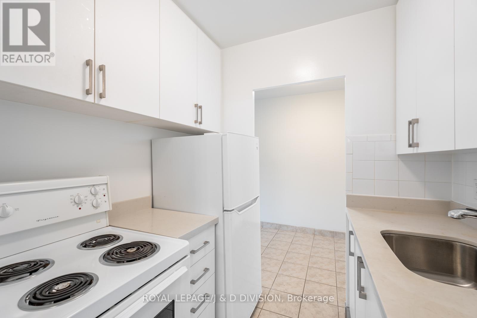 125 - 494 Avenue Road, Toronto, Ontario  M4V 2J5 - Photo 5 - C12431915