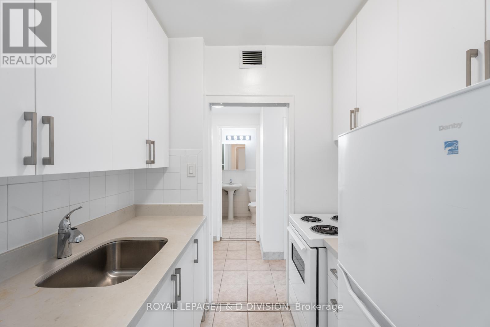 125 - 494 Avenue Road, Toronto, Ontario  M4V 2J5 - Photo 7 - C12431915
