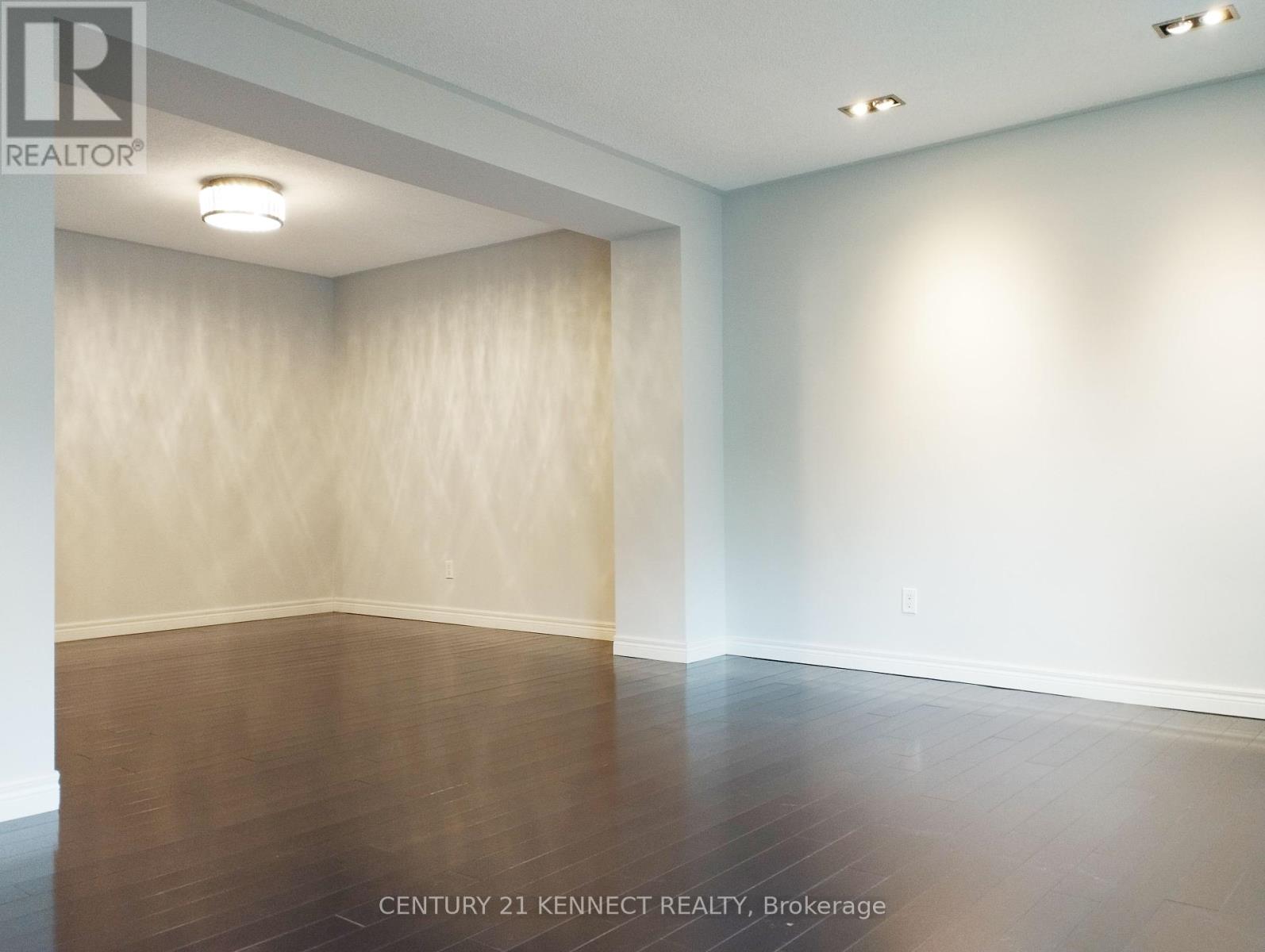 20 Scenic Mill Way, Toronto, Ontario  M2L 1S3 - Photo 3 - C12431925