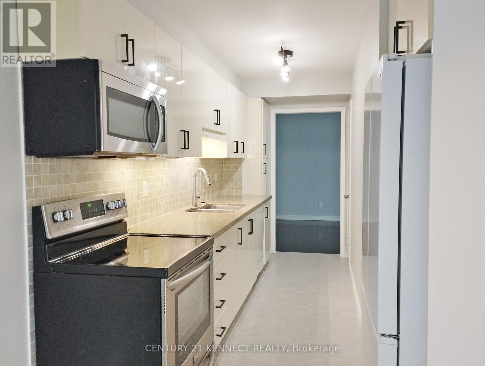 20 Scenic Mill Way, Toronto, Ontario  M2L 1S3 - Photo 4 - C12431925