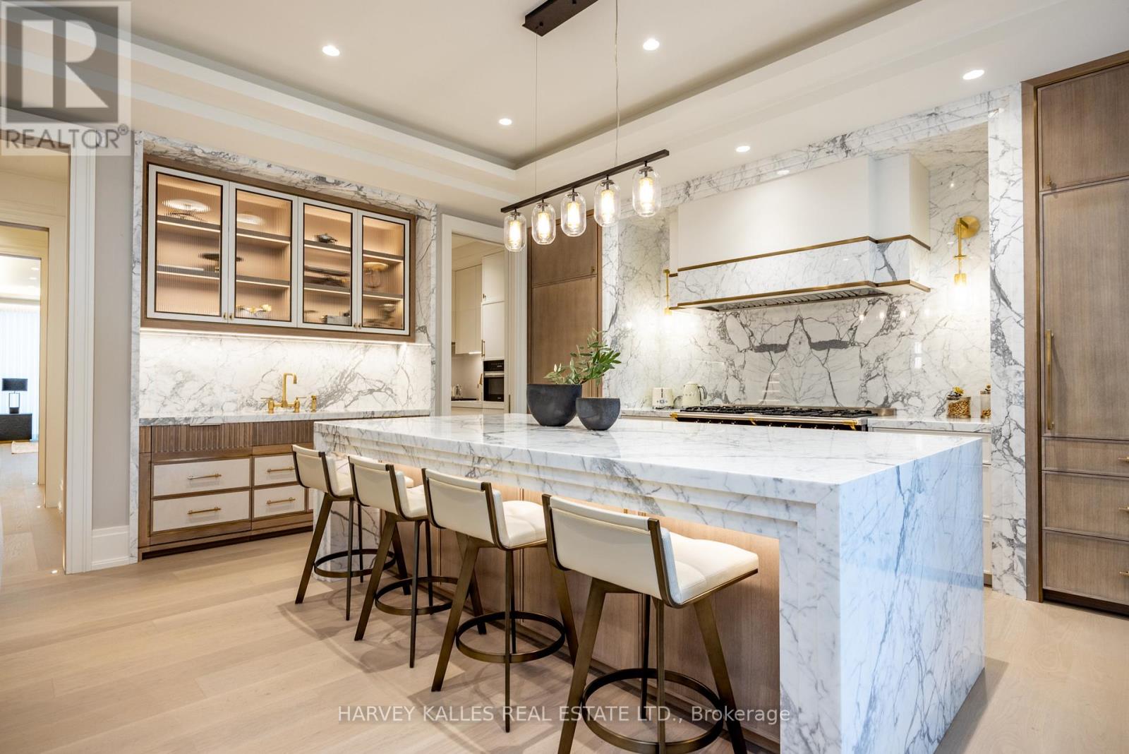 508 St Germain Avenue, Toronto, Ontario  M5M 1X2 - Photo 14 - C12431951