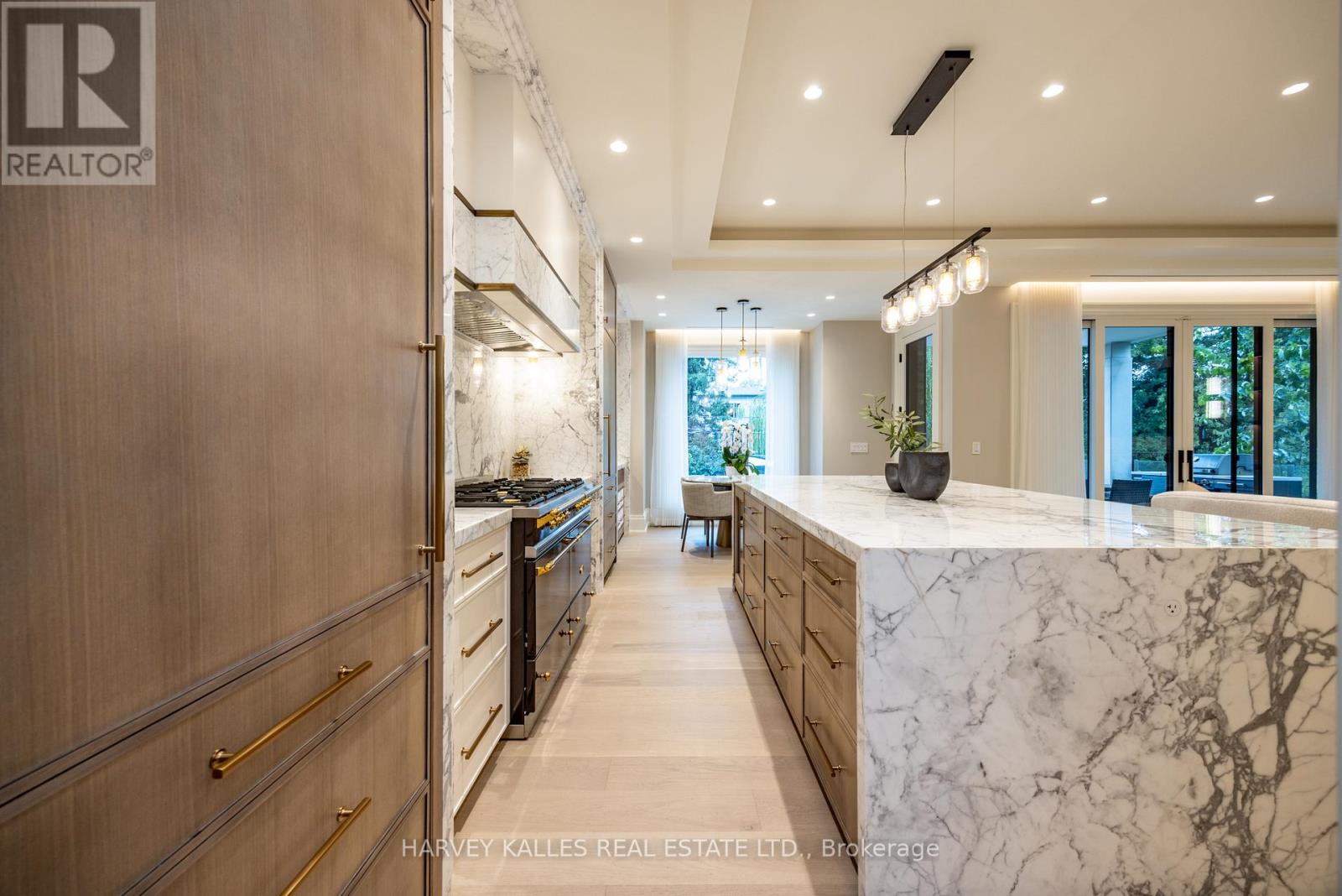 508 St Germain Avenue, Toronto, Ontario  M5M 1X2 - Photo 16 - C12431951