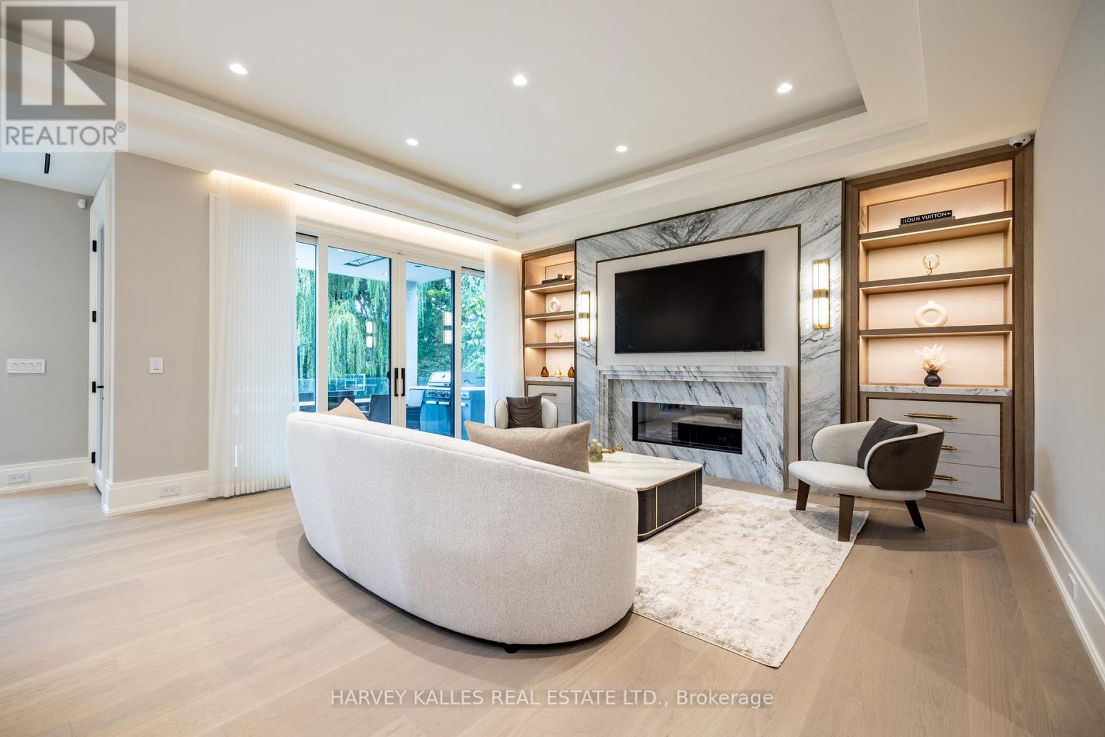 508 St Germain Avenue, Toronto, Ontario  M5M 1X2 - Photo 21 - C12431951