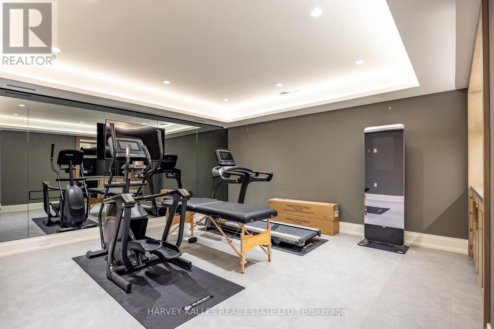 508 St Germain Avenue, Toronto, Ontario  M5M 1X2 - Photo 40 - C12431951