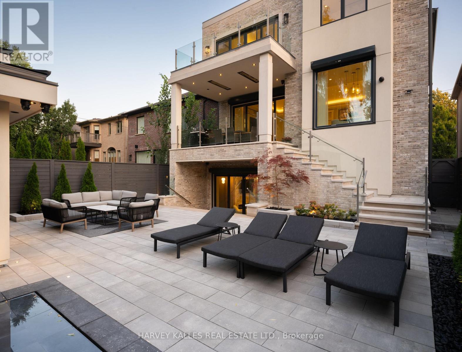 508 St Germain Avenue, Toronto, Ontario  M5M 1X2 - Photo 46 - C12431951