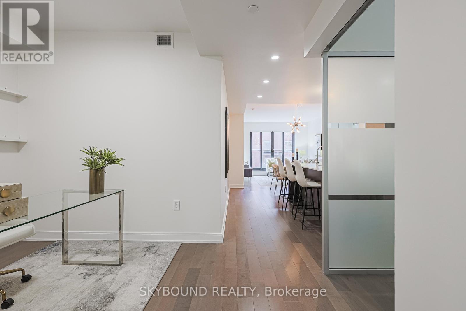 323 - 55 Front Street E, Toronto, Ontario  M5E 0A7 - Photo 5 - C12431952