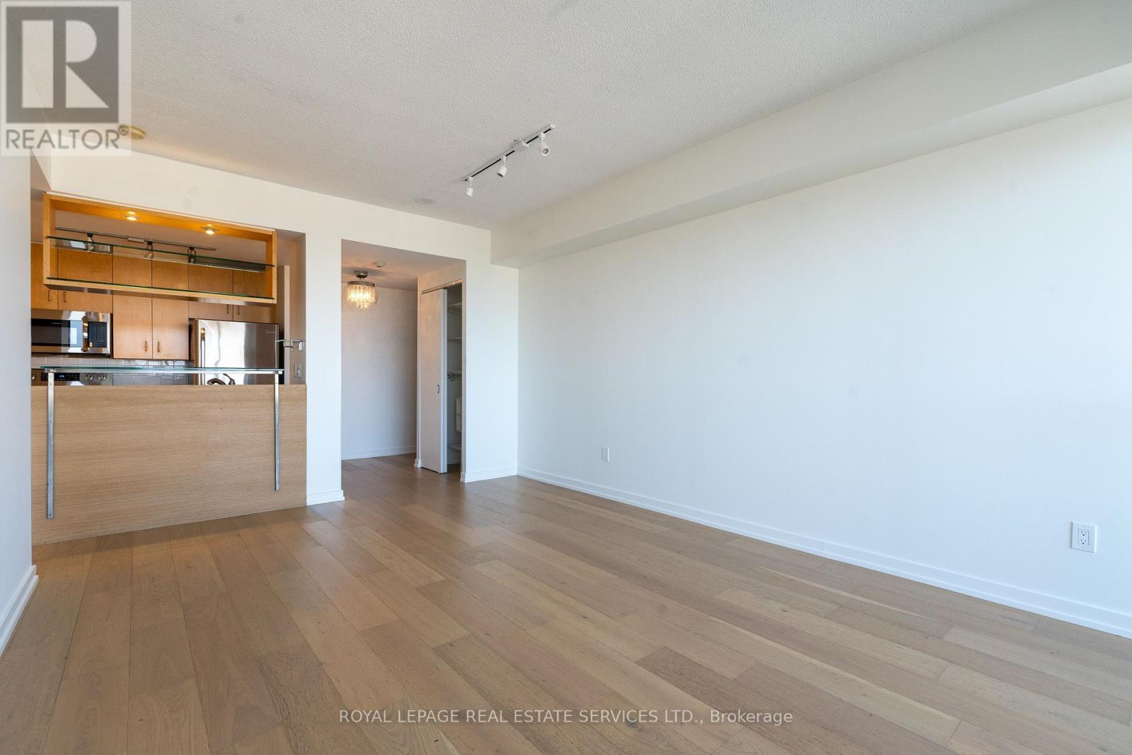 2806 - 281 Mutual Street, Toronto, Ontario  M4Y 3C4 - Photo 6 - C12431953