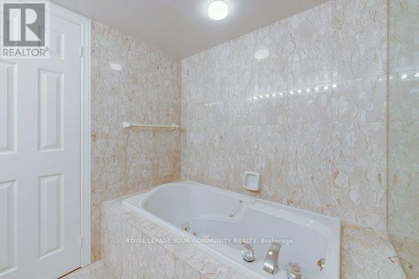 602 - 1177 Yonge Street, Toronto, Ontario  M4T 2Y4 - Photo 29 - C12431981