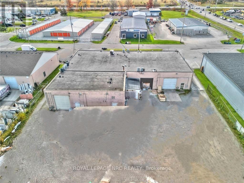 12-18 Clark Street S, Welland (Broadway), Ontario  L3B 5W6 - Photo 12 - X12432038