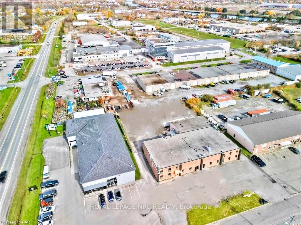 12-18 Clark Street S, Welland (Broadway), Ontario  L3B 5W6 - Photo 11 - X12432038