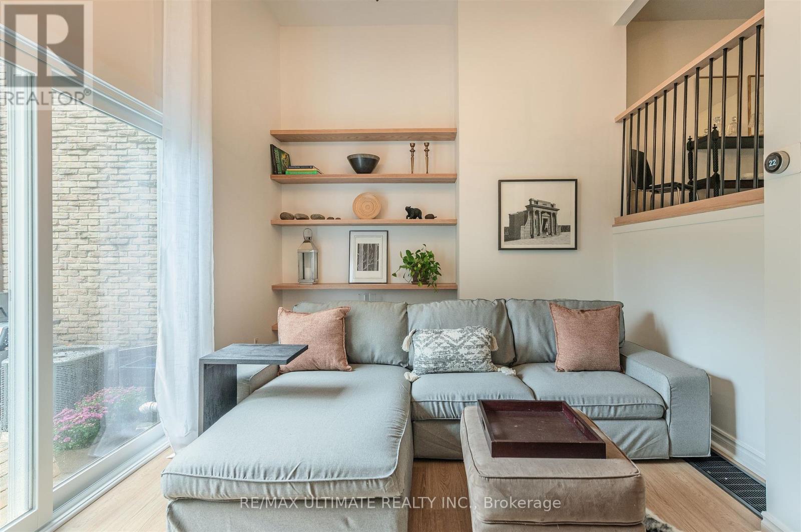 2 - 21 Rockwood Drive, Toronto, Ontario  M1M 3M9 - Photo 9 - E12431819