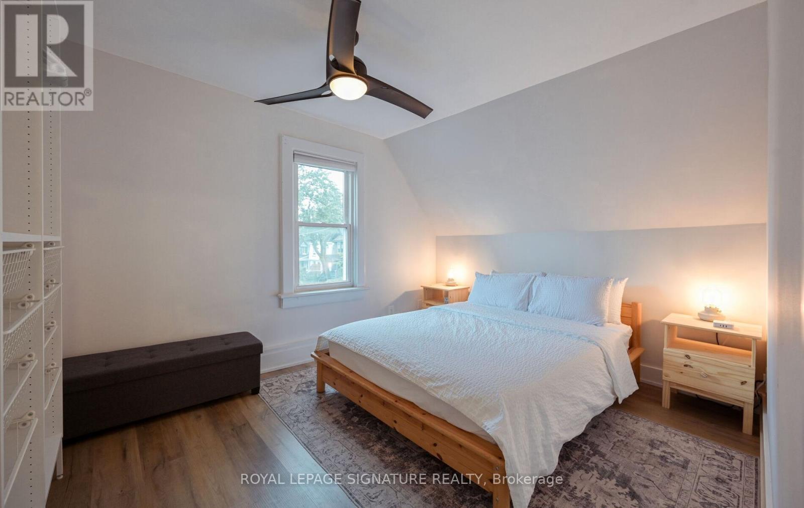 Upper - 466 Pape Avenue, Toronto, Ontario  M4K 3P7 - Photo 22 - E12431827