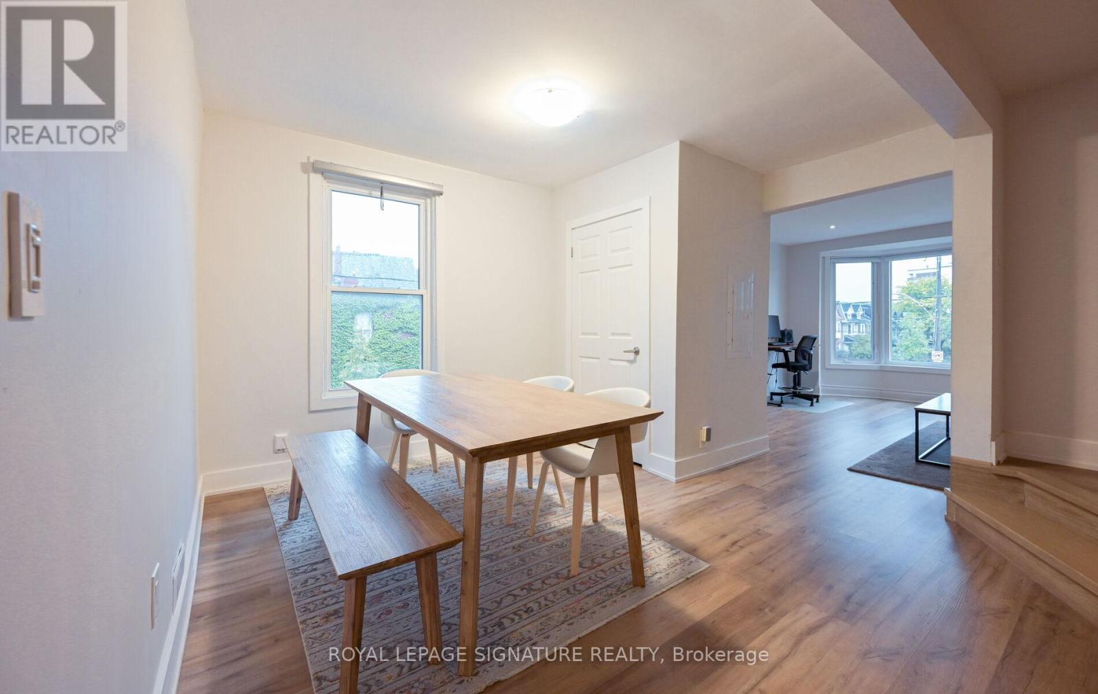 Upper - 466 Pape Avenue, Toronto, Ontario  M4K 3P7 - Photo 9 - E12431827