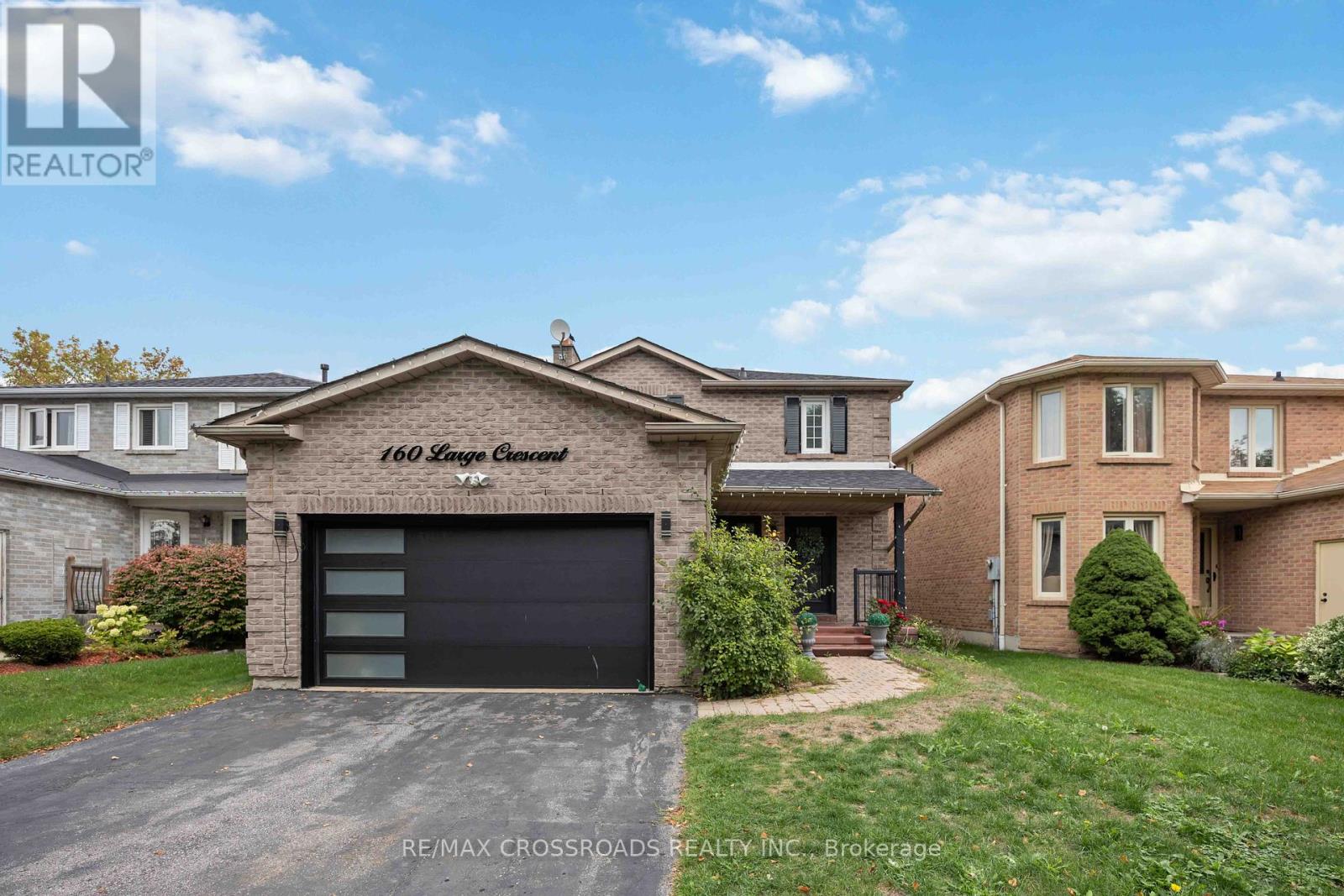 160 Large Crescent, Ajax, Ontario  L1T 2S4 - Photo 2 - E12431856