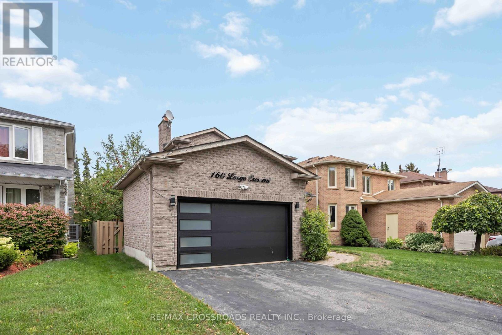 160 Large Crescent, Ajax, Ontario  L1T 2S4 - Photo 3 - E12431856