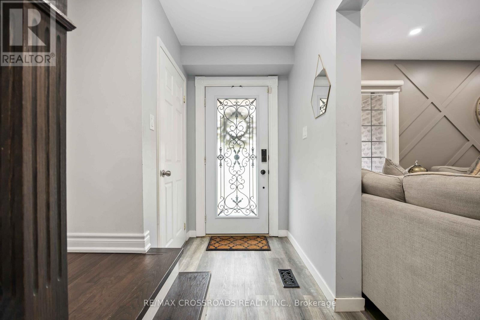 160 Large Crescent, Ajax, Ontario  L1T 2S4 - Photo 4 - E12431856