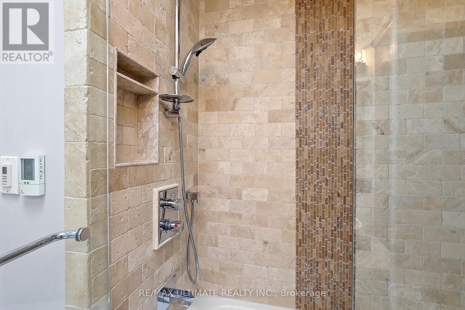 25 Fairside Avenue, Toronto, Ontario  M4C 3G8 - Photo 12 - E12431862