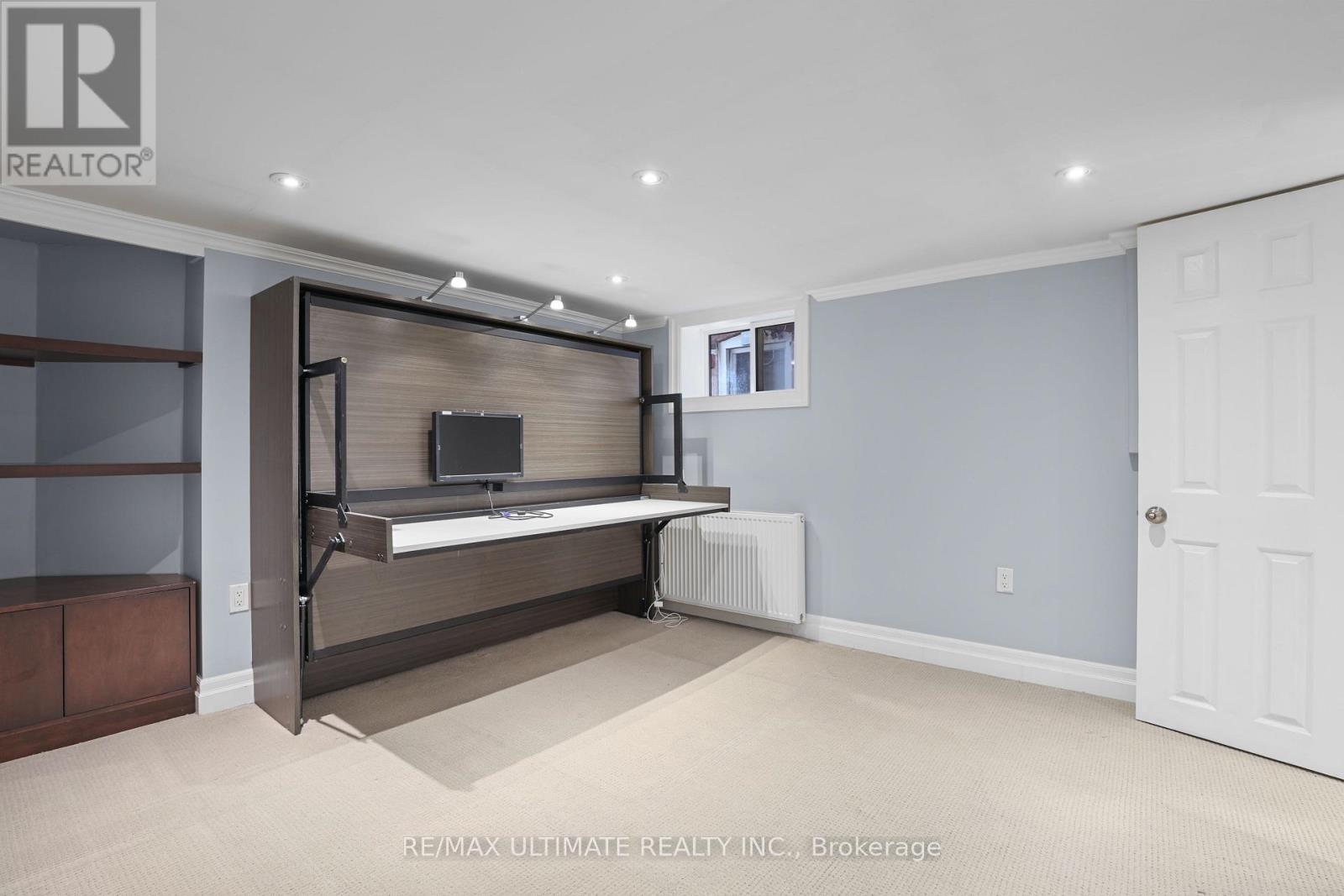 25 Fairside Avenue, Toronto, Ontario  M4C 3G8 - Photo 18 - E12431862