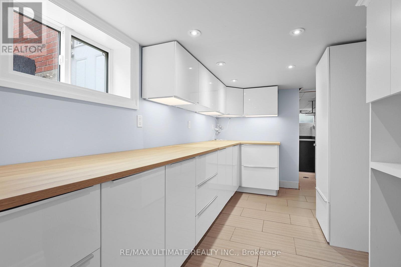 25 Fairside Avenue, Toronto, Ontario  M4C 3G8 - Photo 23 - E12431862