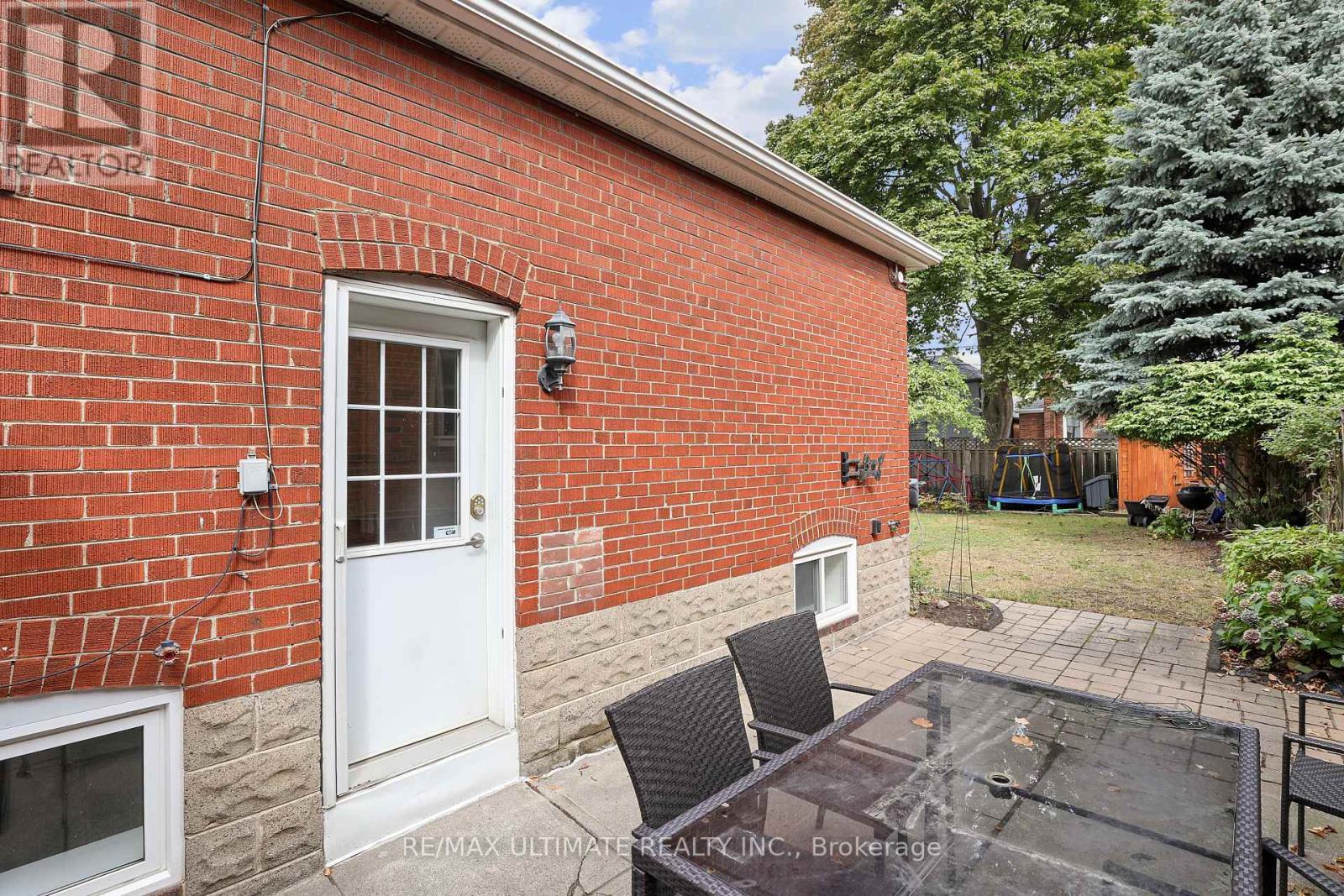 25 Fairside Avenue, Toronto, Ontario  M4C 3G8 - Photo 27 - E12431862