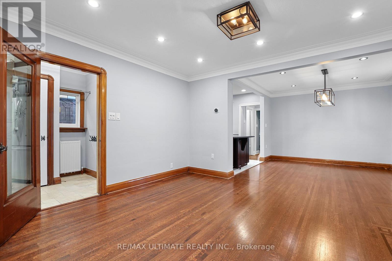 25 Fairside Avenue, Toronto, Ontario  M4C 3G8 - Photo 5 - E12431862