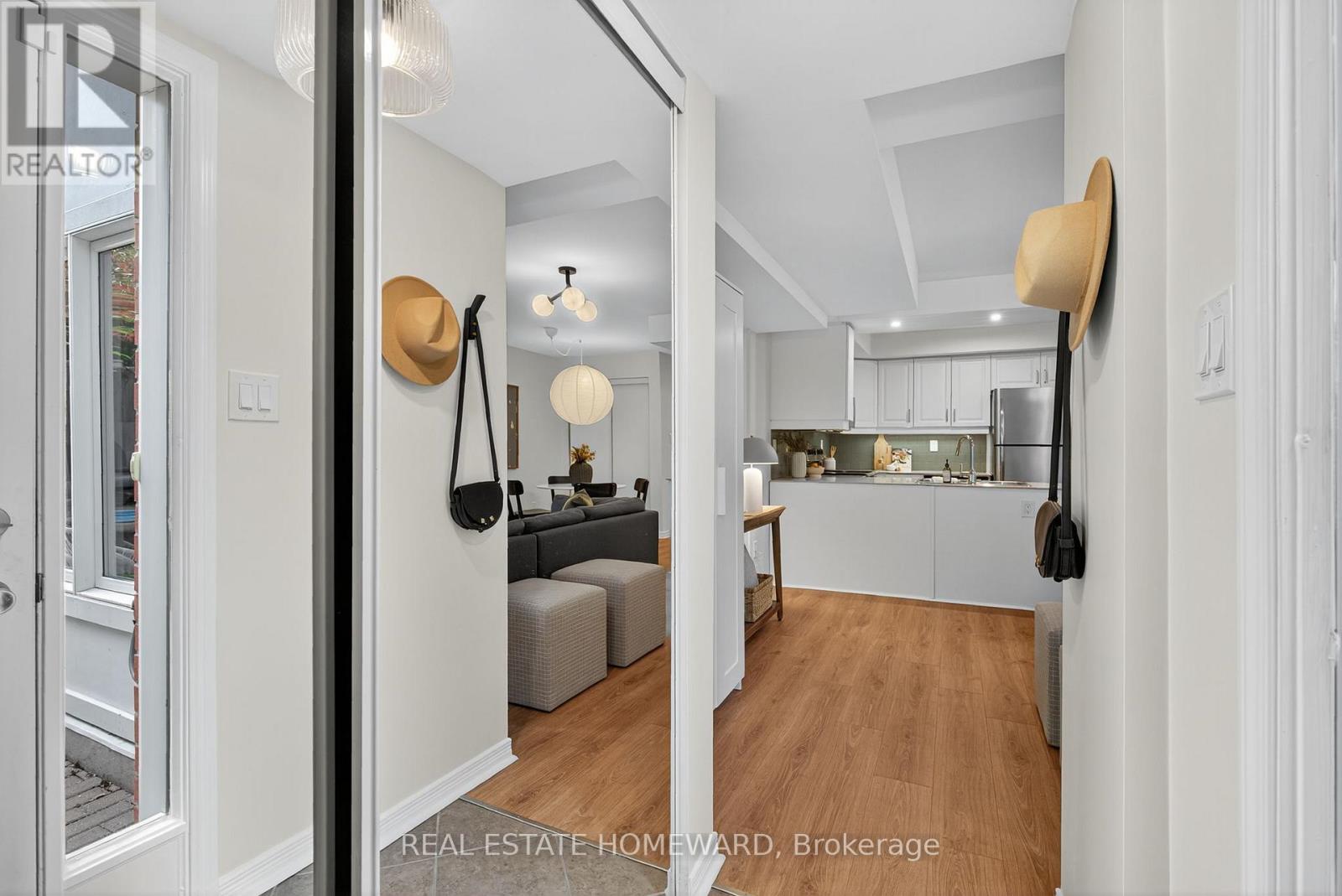 1 - 11 Frances Loring Lane, Toronto, Ontario  M4M 3E8 - Photo 3 - E12431890