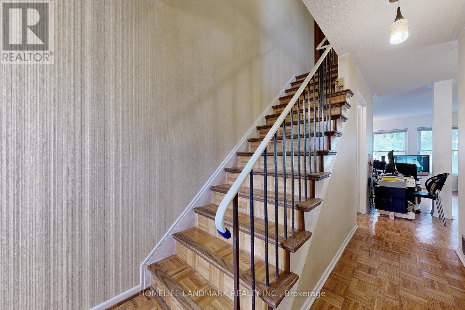 32 L'amoreaux Drive, Toronto, Ontario  M1W 2L9 - Photo 17 - E12431921