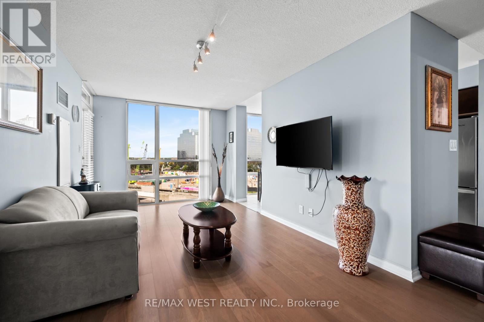 803 - 88 Grangeway Avenue, Toronto, Ontario  M1H 0A2 - Photo 2 - E12431968