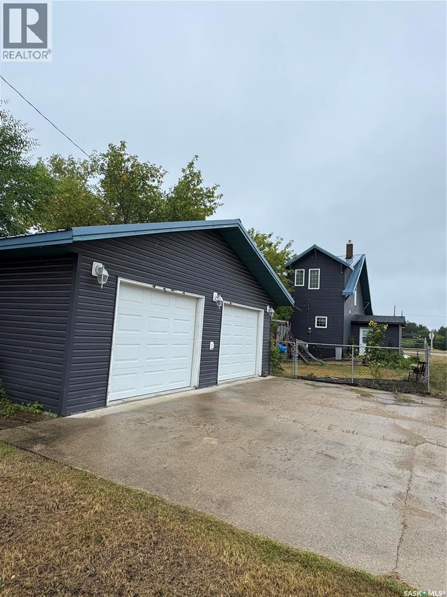 415 Prince Street, Hudson Bay, Saskatchewan  S0E 0Y0 - Photo 3 - SK014748