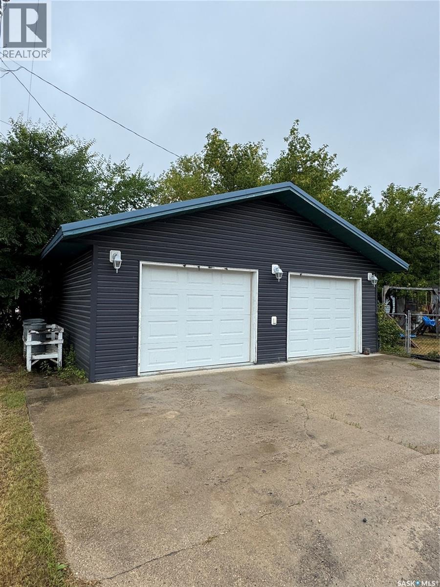 415 Prince Street, Hudson Bay, Saskatchewan  S0E 0Y0 - Photo 40 - SK014748