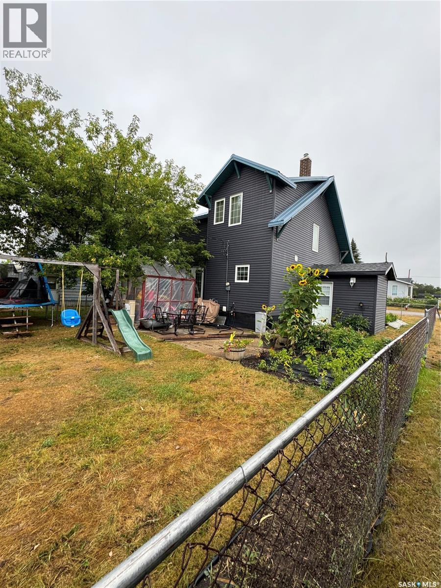 415 Prince Street, Hudson Bay, Saskatchewan  S0E 0Y0 - Photo 41 - SK014748