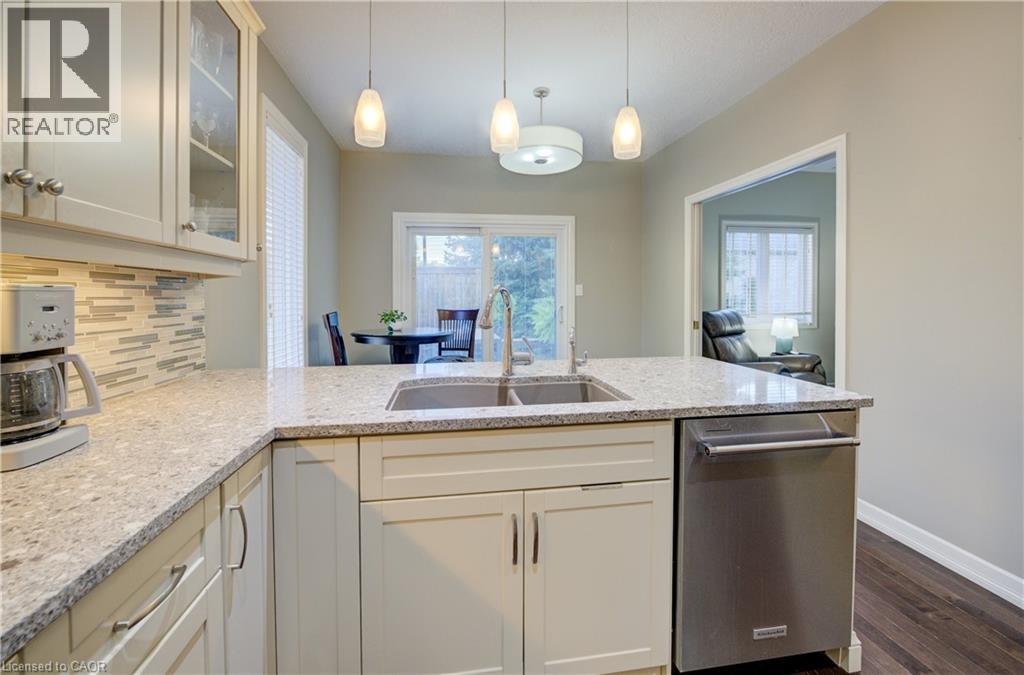 900 Doon Village Road Unit# 15, Kitchener, Ontario  N2P 1A4 - Photo 20 - 40771034