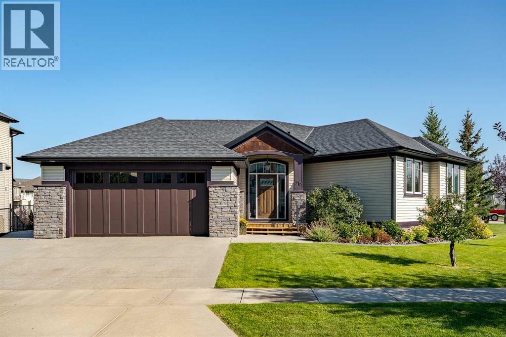28 Bayside Link Sw, Airdrie, Alberta  T4B 0V6 - Photo 1 - A2253286