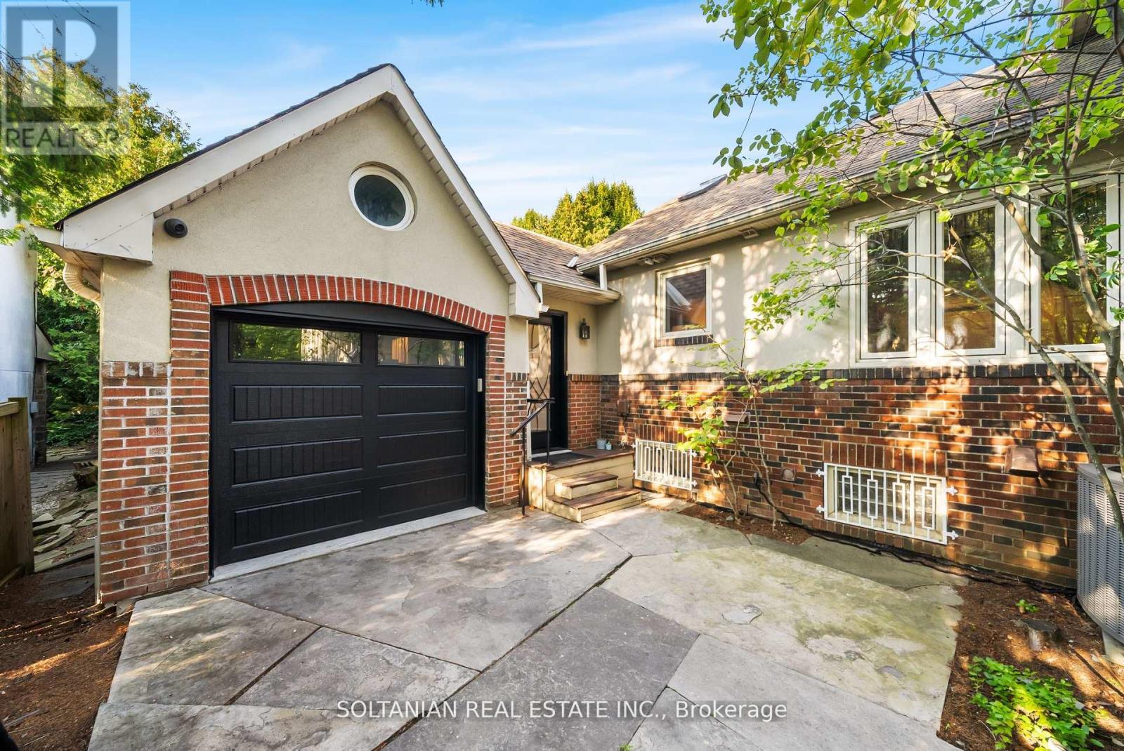 32 Beechwood Avenue, Toronto, Ontario  M2L 1J1 - Photo 47 - C12430621