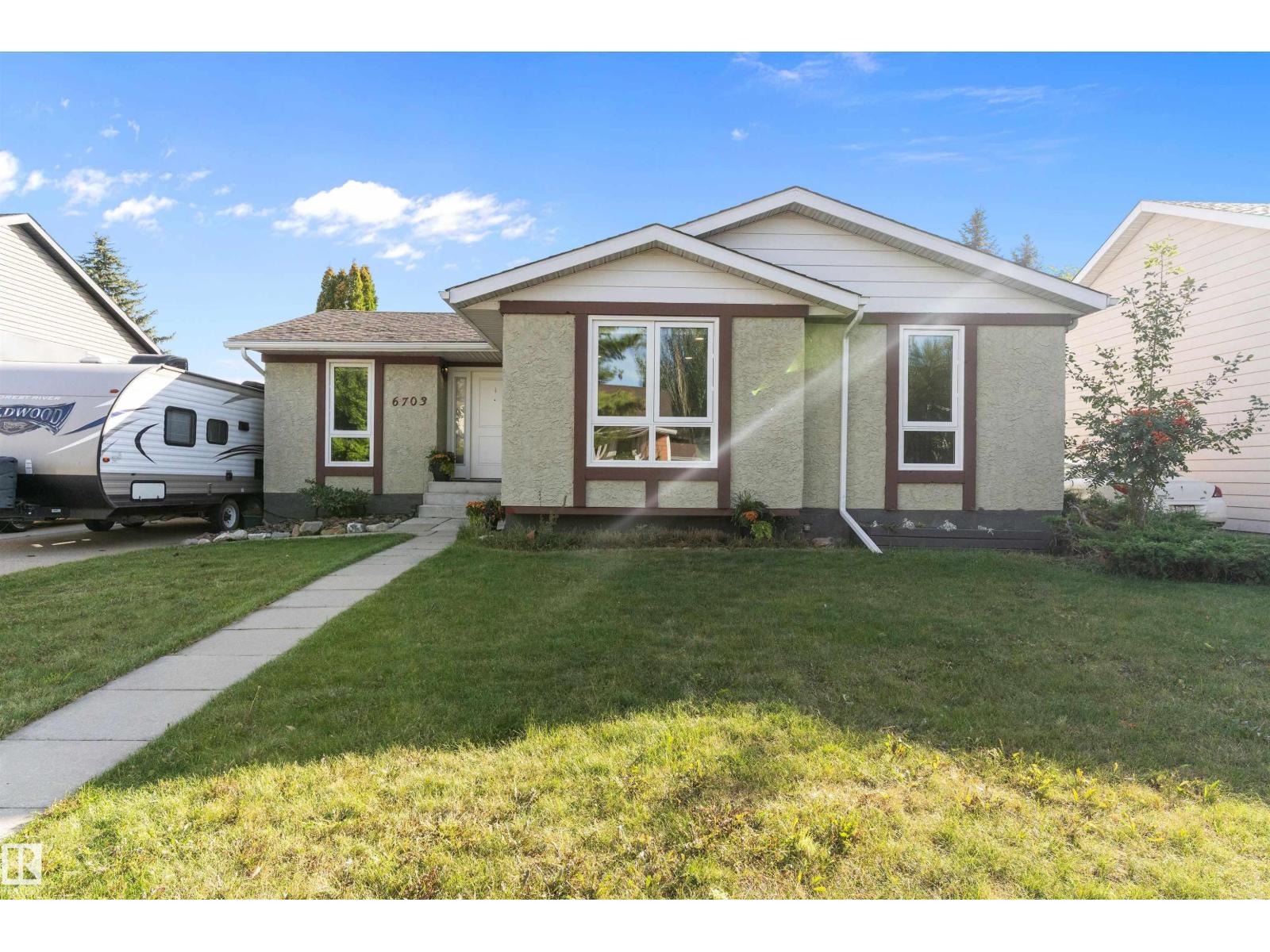 6703 182 St Nw, Edmonton, Alberta  T5T 2C3 - Photo 1 - E4459943