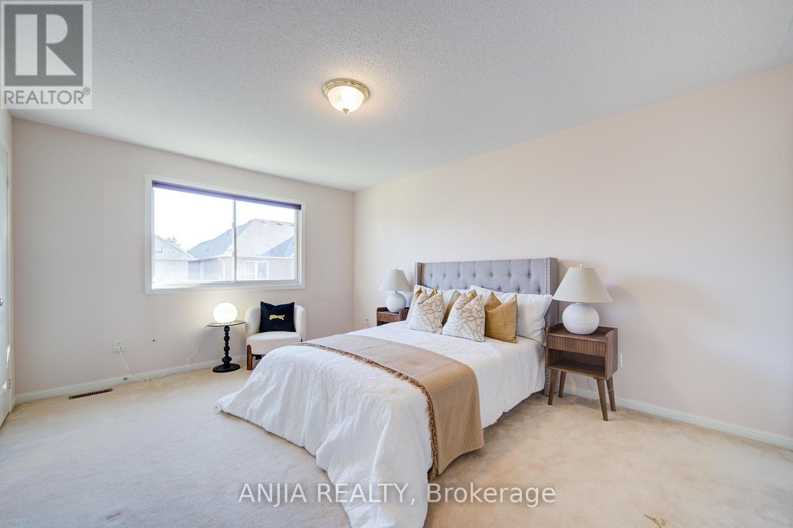 131 Winston Castle Drive, Markham, Ontario  L6C 2G7 - Photo 30 - N12431833