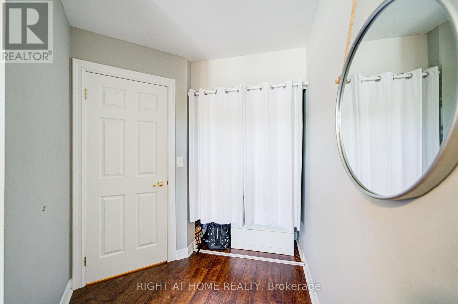 24 - 1008 On Bogart Circle, Newmarket, Ontario  L3Y 8T4 - Photo 29 - N12431859
