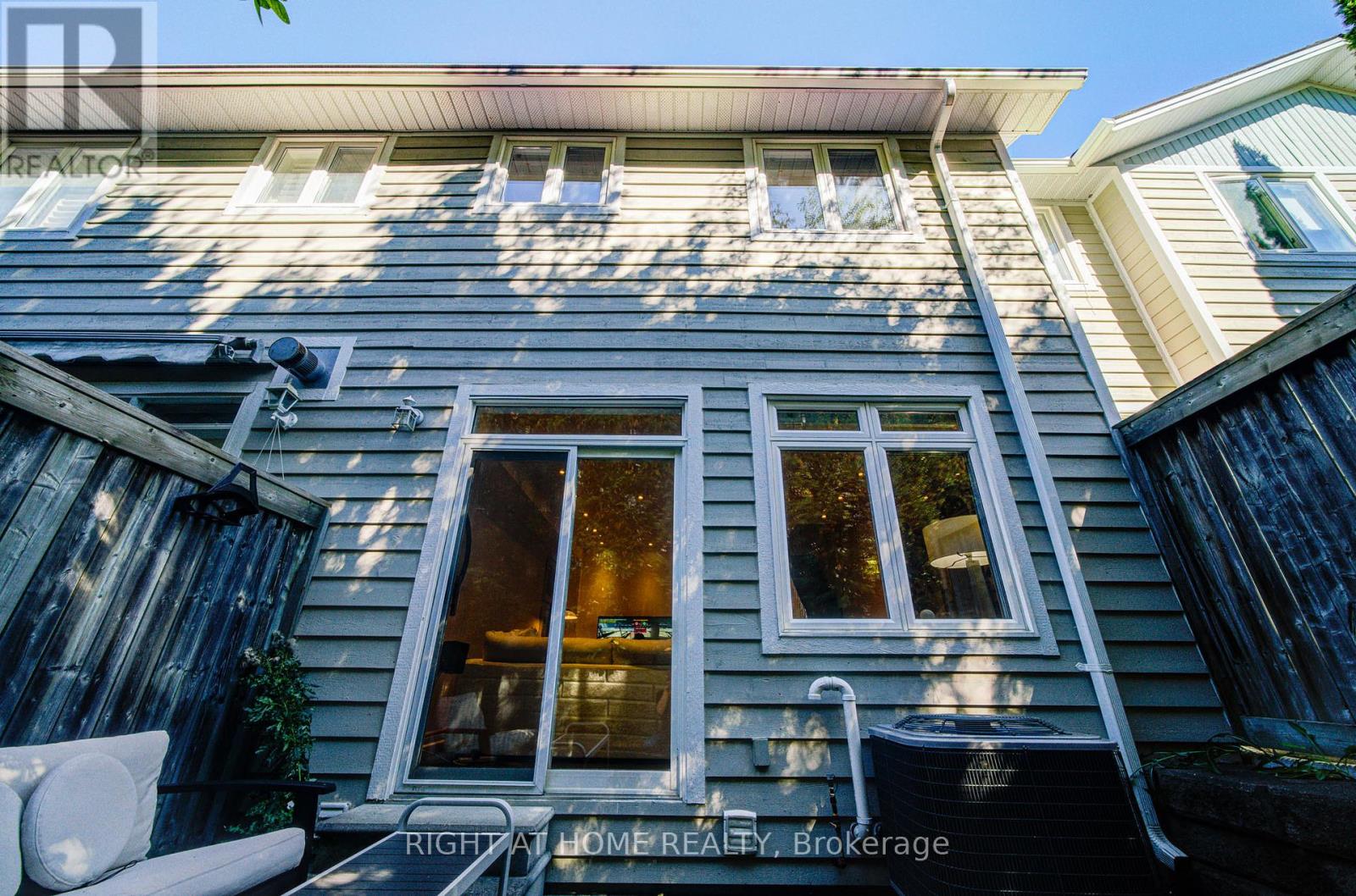 24 - 1008 On Bogart Circle, Newmarket, Ontario  L3Y 8T4 - Photo 47 - N12431859