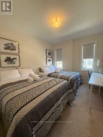 15 West Village Lane, Markham, Ontario  L6C 1K4 - Photo 16 - N12431905