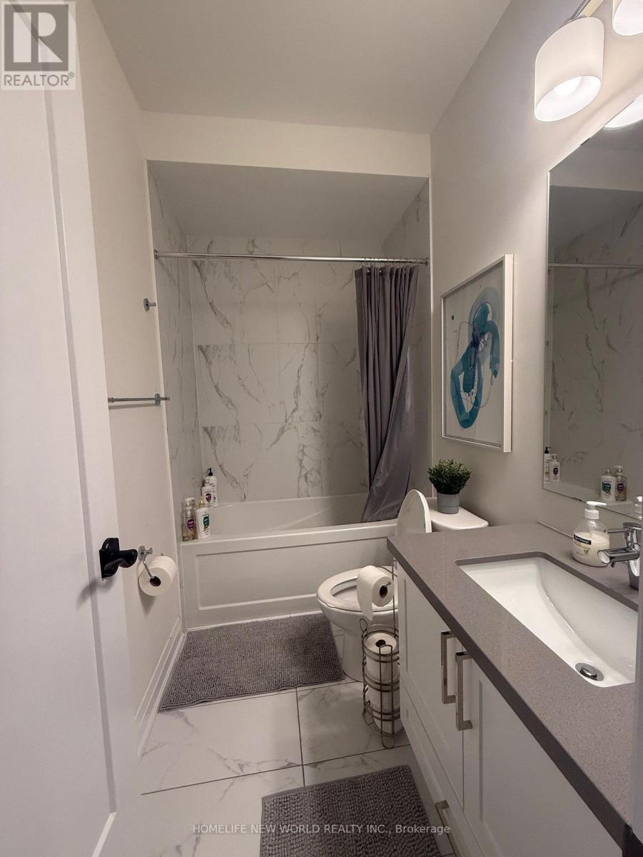 15 West Village Lane, Markham, Ontario  L6C 1K4 - Photo 32 - N12431905