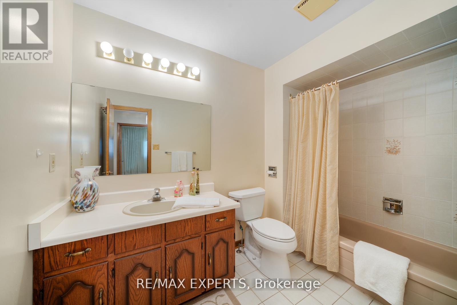9 Richbell Street, Vaughan, Ontario  L4J 5W5 - Photo 18 - N12431906