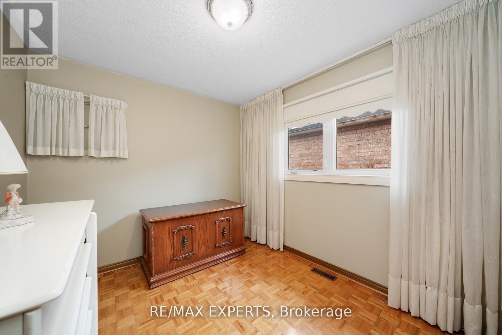 9 Richbell Street, Vaughan, Ontario  L4J 5W5 - Photo 19 - N12431906