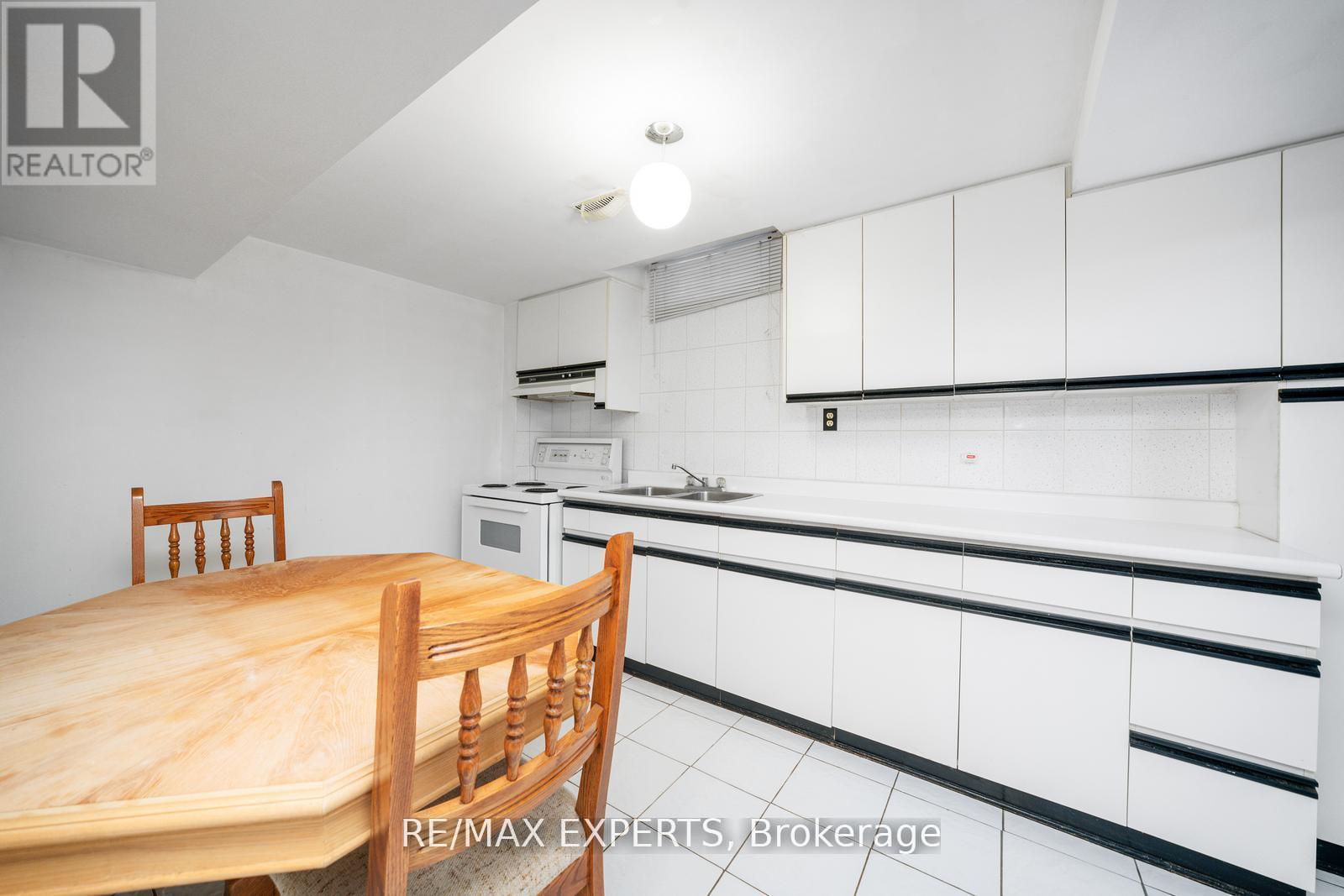 9 Richbell Street, Vaughan, Ontario  L4J 5W5 - Photo 34 - N12431906