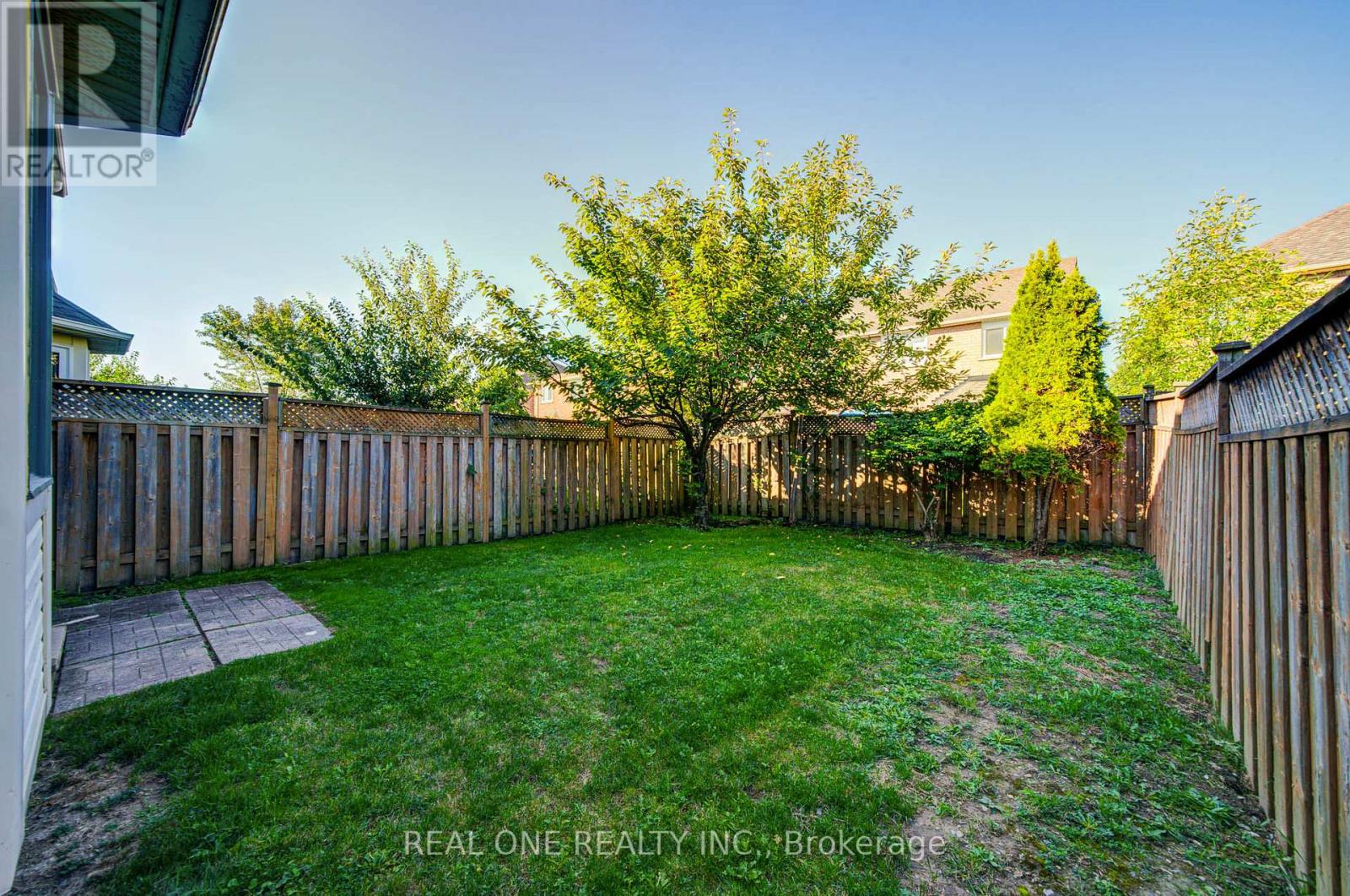 32 Frobisher Street, Richmond Hill, Ontario  L4B 4H7 - Photo 42 - N12431912
